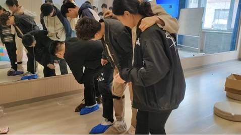 缠足游戏